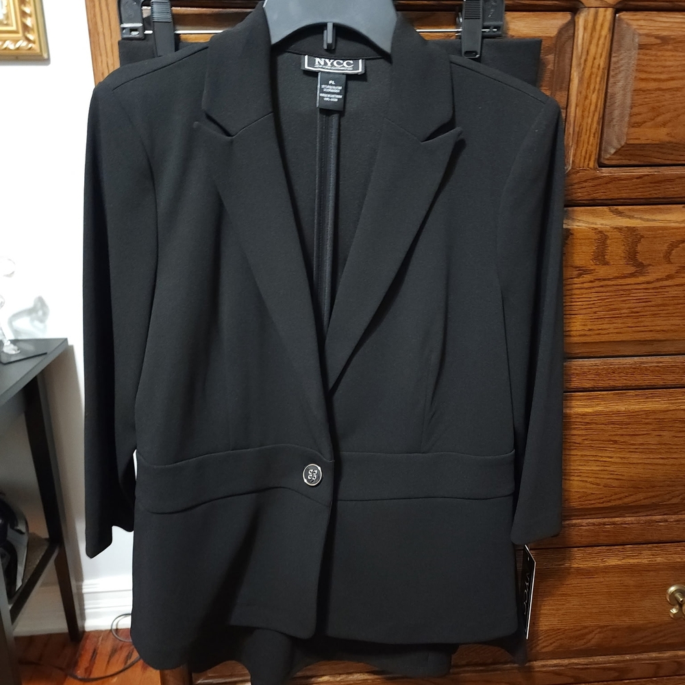 NYC Women's Elegant Black Suit Jacket